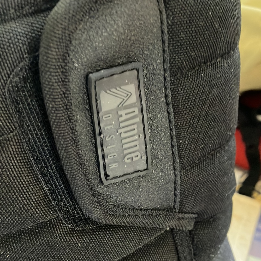 Final Markdown Alpine Design Boots 8 - image 2